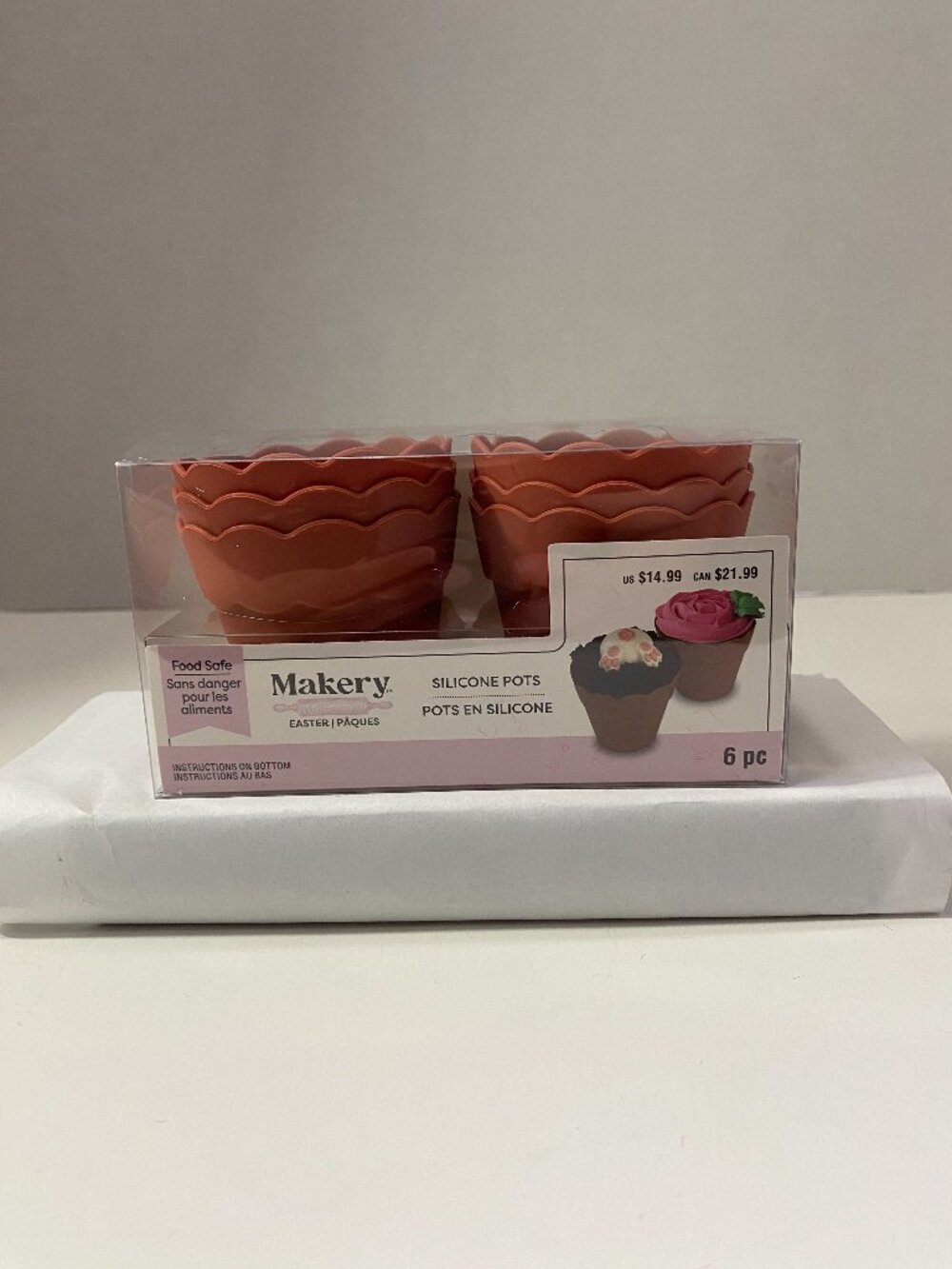 Makery 6 piece Cupcake Baking Easter Silicone Pots